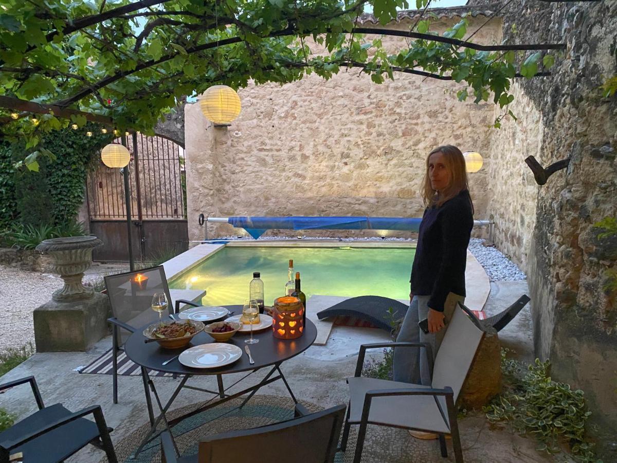 Cabrieres-d'Aigues Maison Lou Roucas מראה חיצוני תמונה