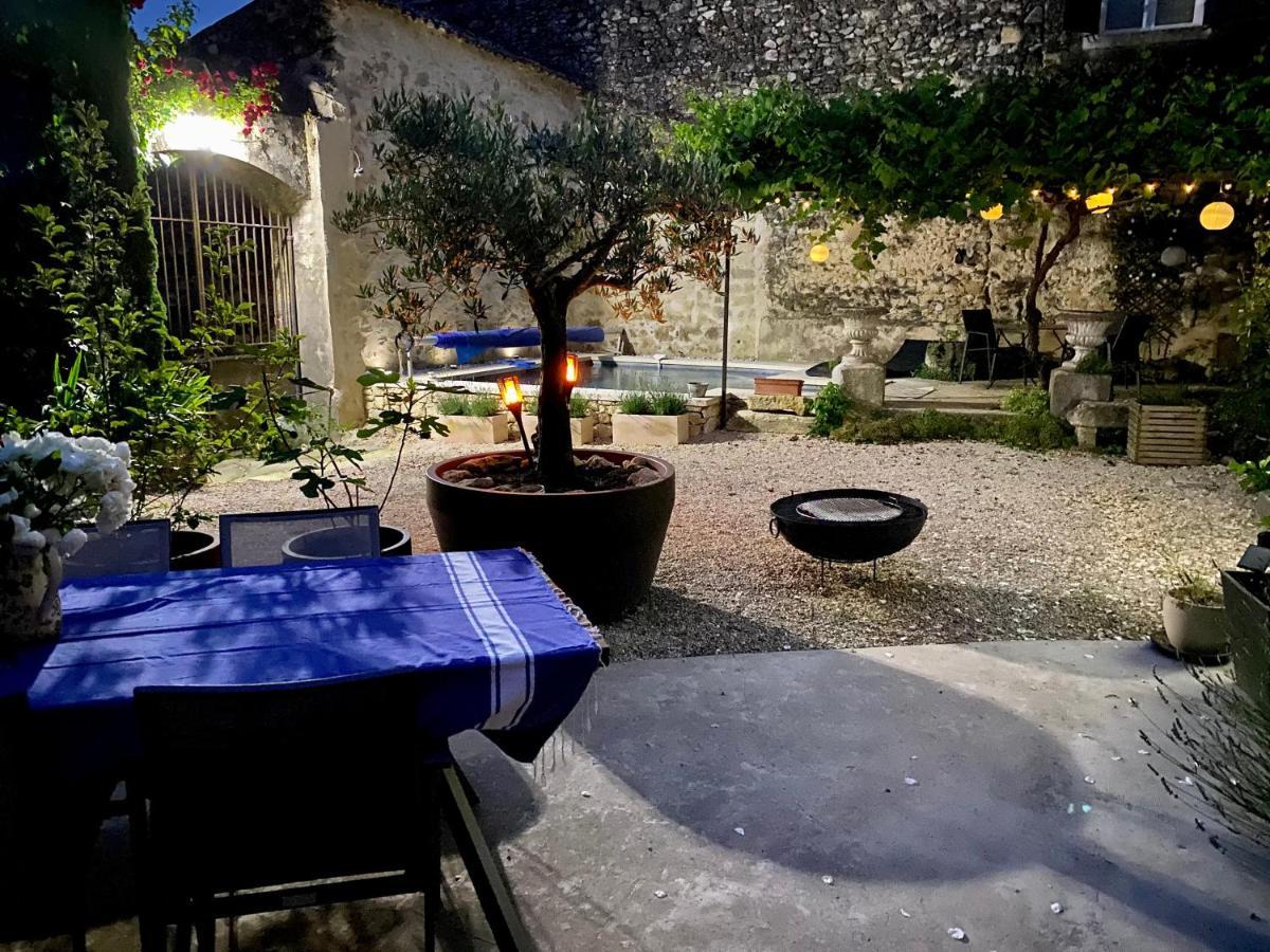 Cabrieres-d'Aigues Maison Lou Roucas מראה חיצוני תמונה